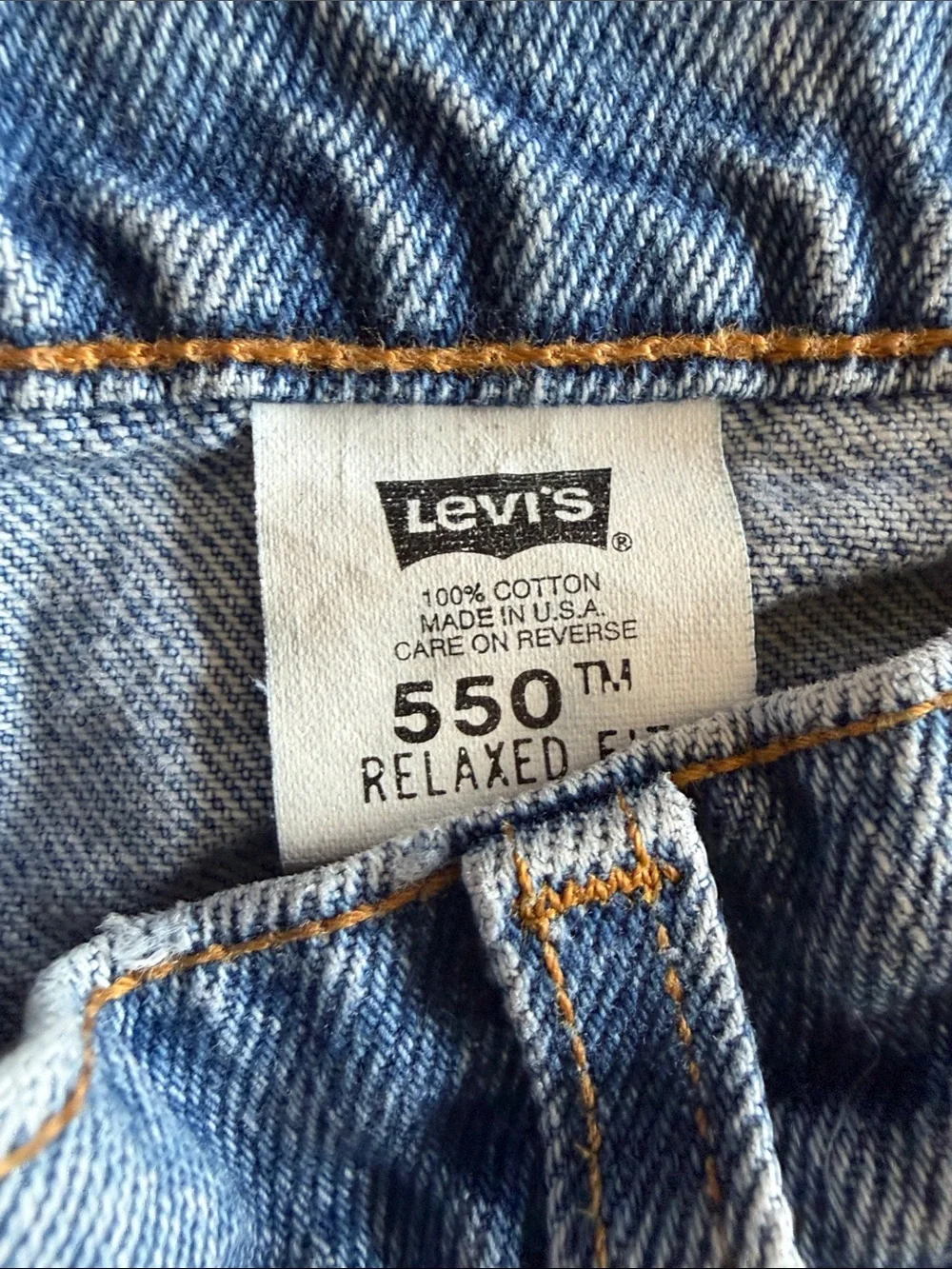 Levi's 550 Men's Relaxed Jeans in Light Blue Men Sz 38x32